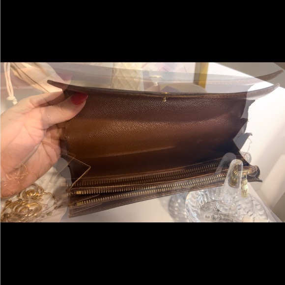 ❤️Classic Louis Vuitton Sarah Wallet in Brown Monogram❤️ - Picture 3 of 6